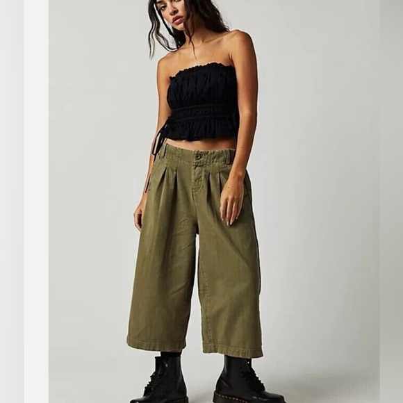 Free People High Waisted Gaucho Pants, Size 10 Color Army Green - Picture 1 of 12